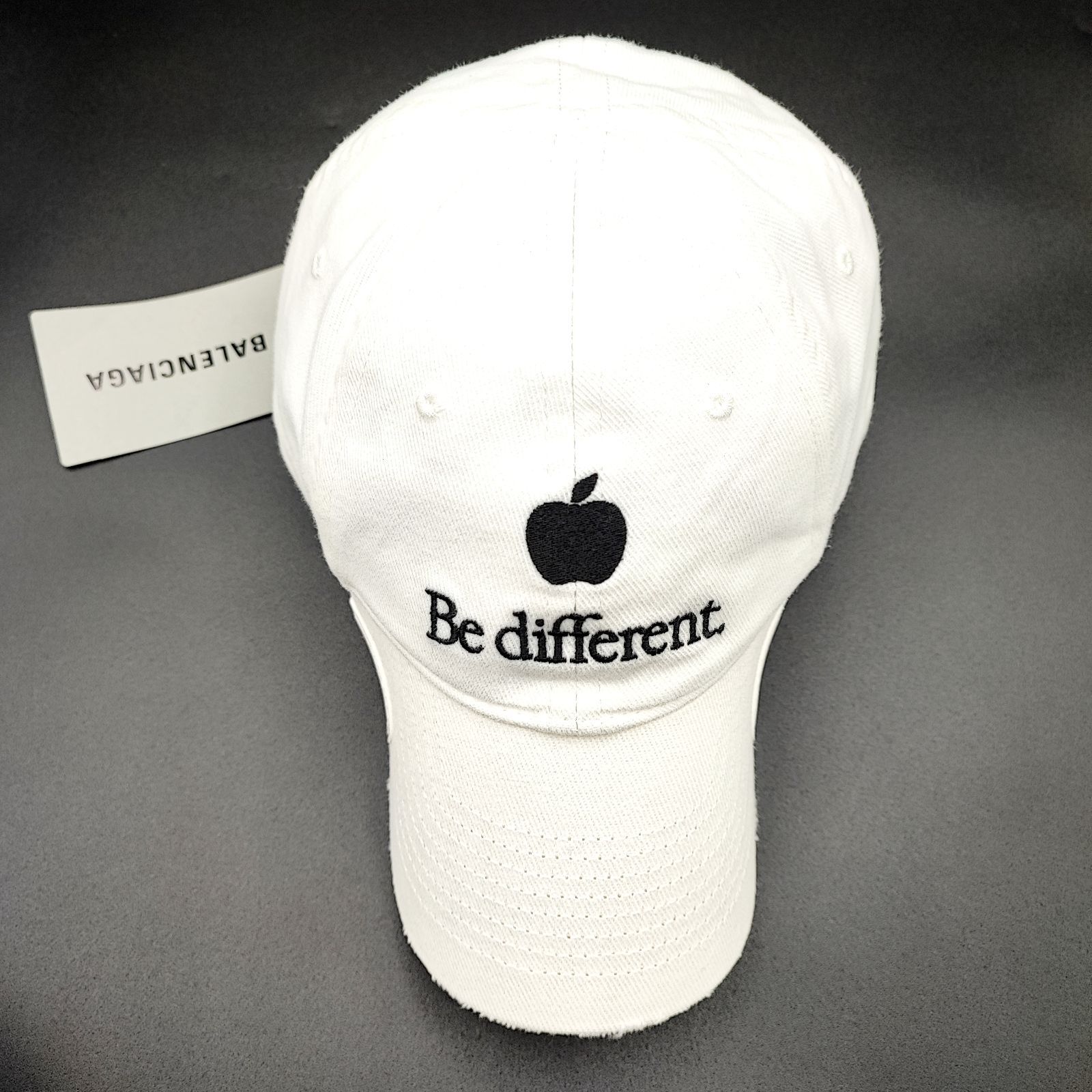 BALENCIAGA バレンシアガ 22AW Be Different Apple Cap アップルロゴ ベースボールキャップ ブラック 713931 410B2