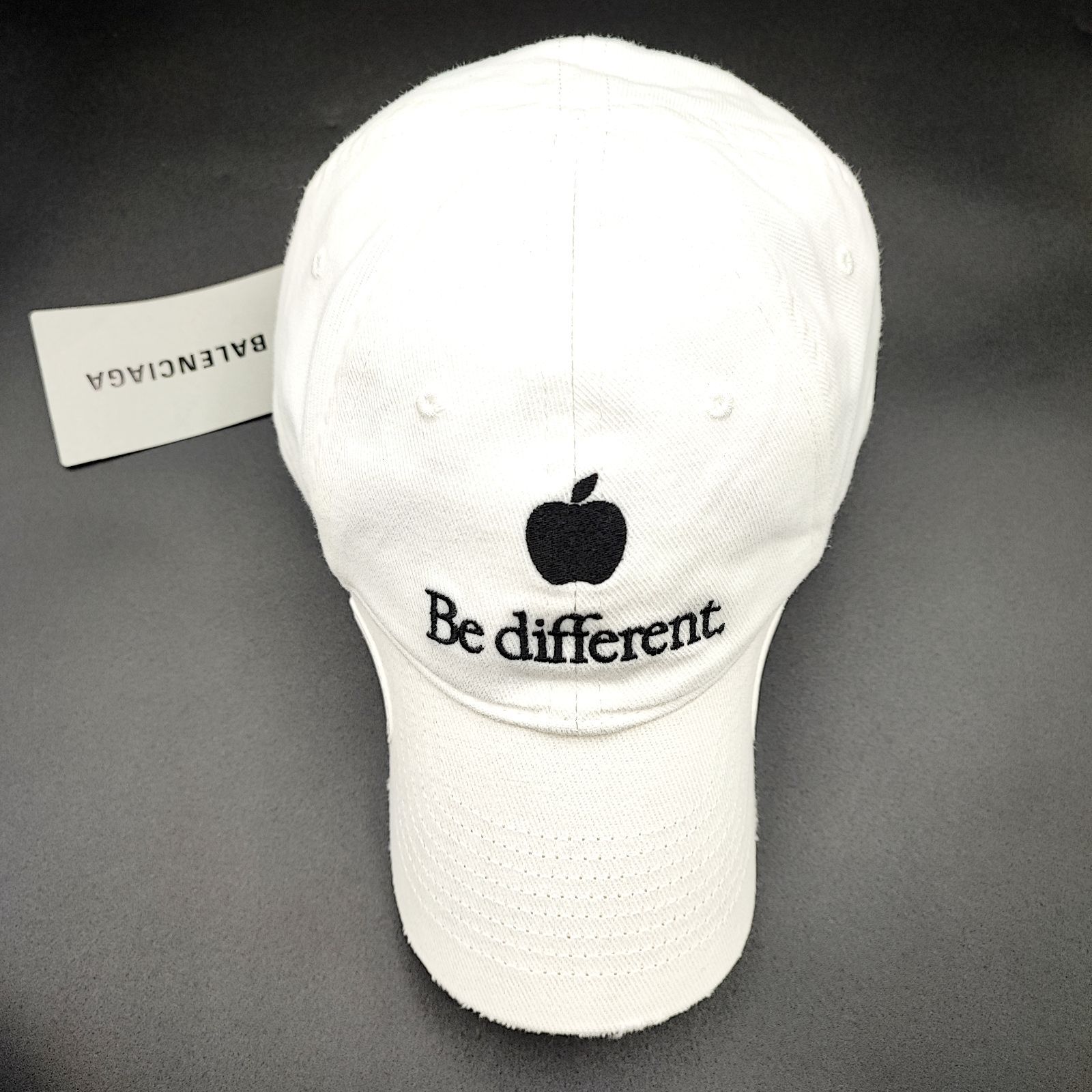 BALENCIAGA バレンシアガ アップルロゴ ベースボールキャップ