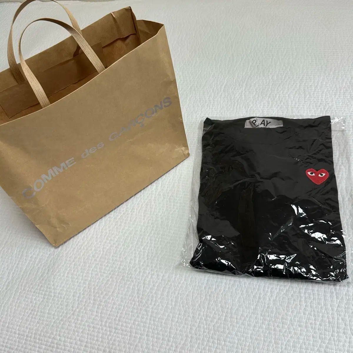 COMME des GARCONS コム デ ギャルソン レッドワッペン Tシャツ L 100 ショッピングバッグ 0