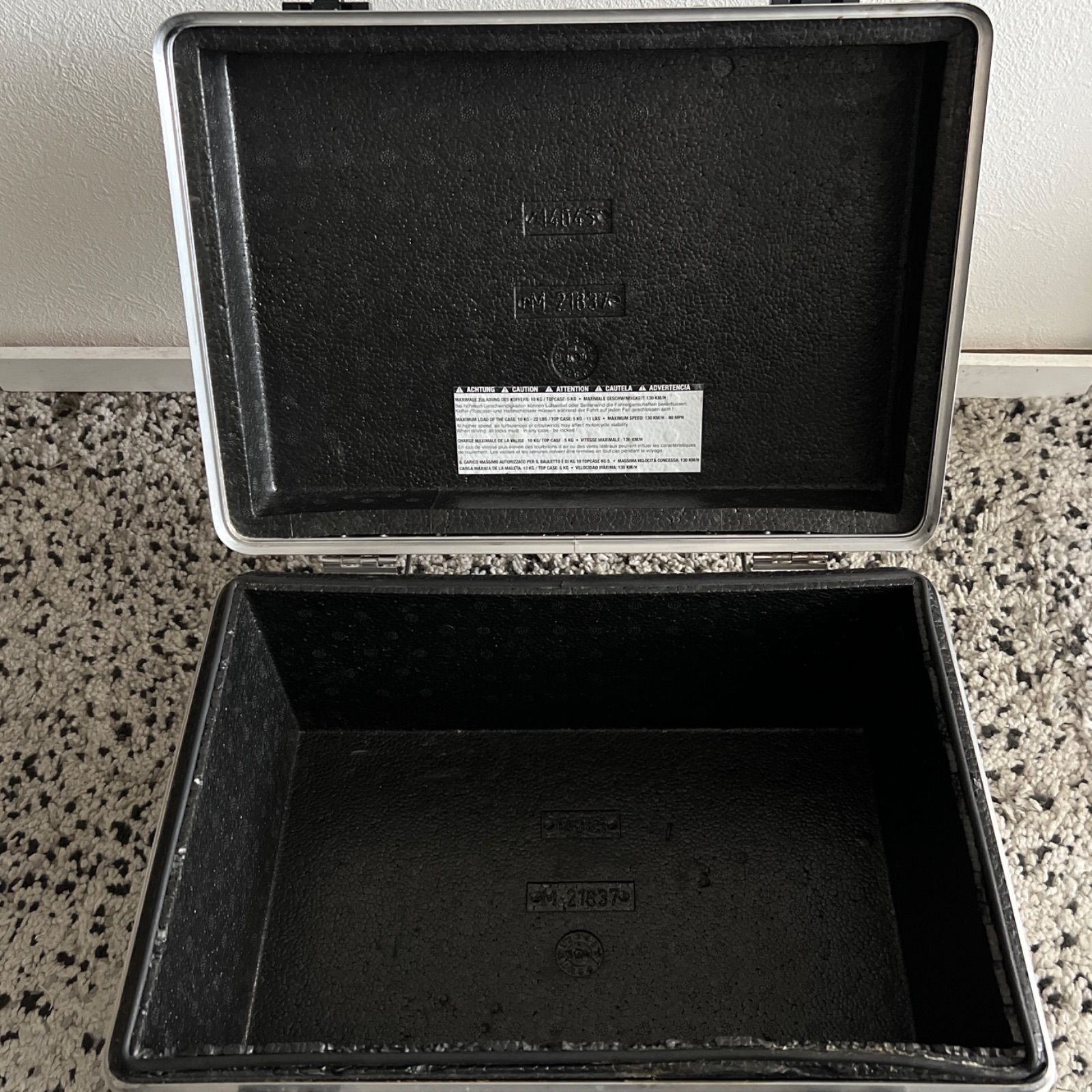 RIMOWA アルミトップケース