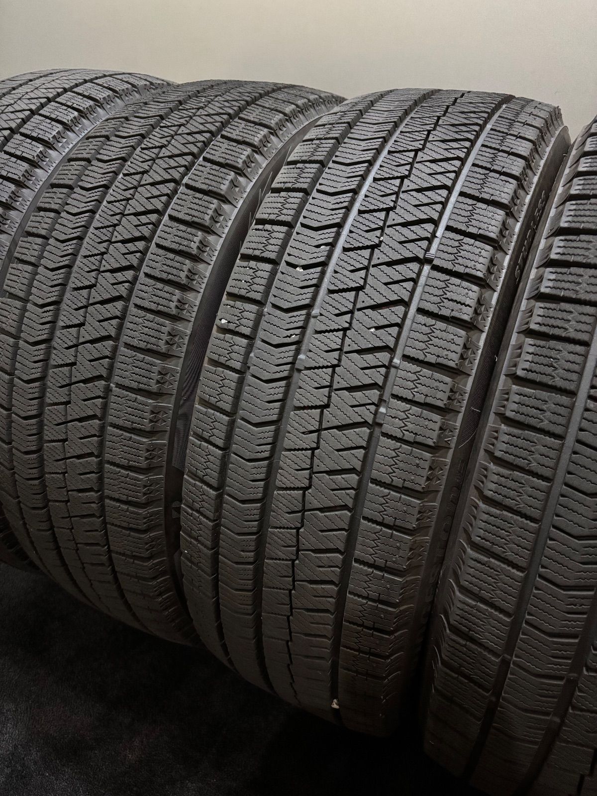 195 50R19 BRIDGESTONE VRX2 23年製 スタッドレス 4本 ブリヂストン ブリザック 60プリウス 南4-K195