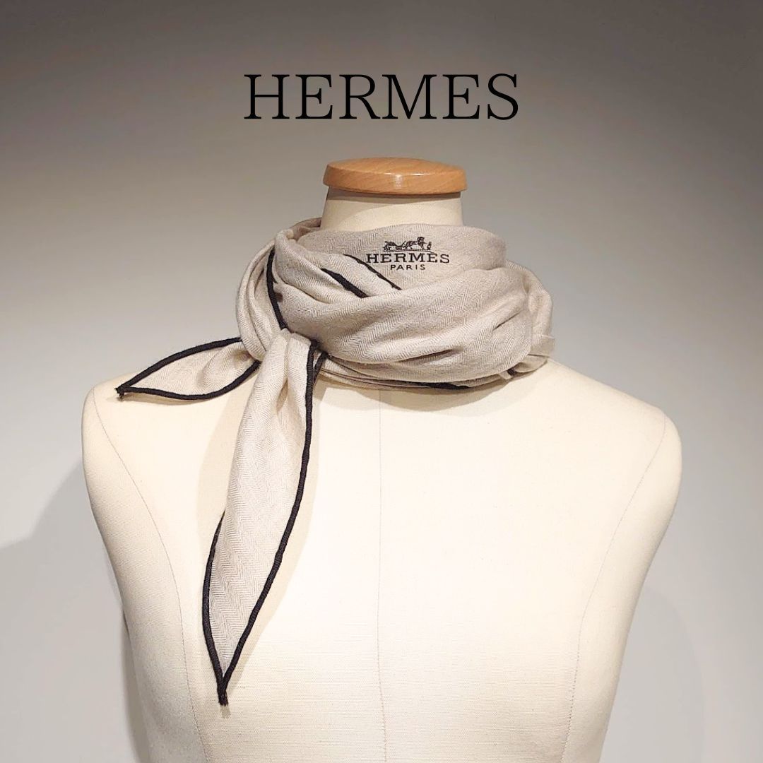 HERMES エルメス ロザンジュ GM 大判 ひし形 ストール スカーフ カシミア シルク きなり ナチュラル ベージュ ヘリンボーン ブラック  パイピング - メルカリ