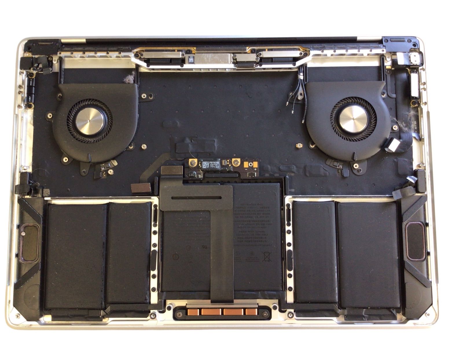 ◇ジャンク品・本体のみ◇Apple MacBook Pro (13インチ, 2019