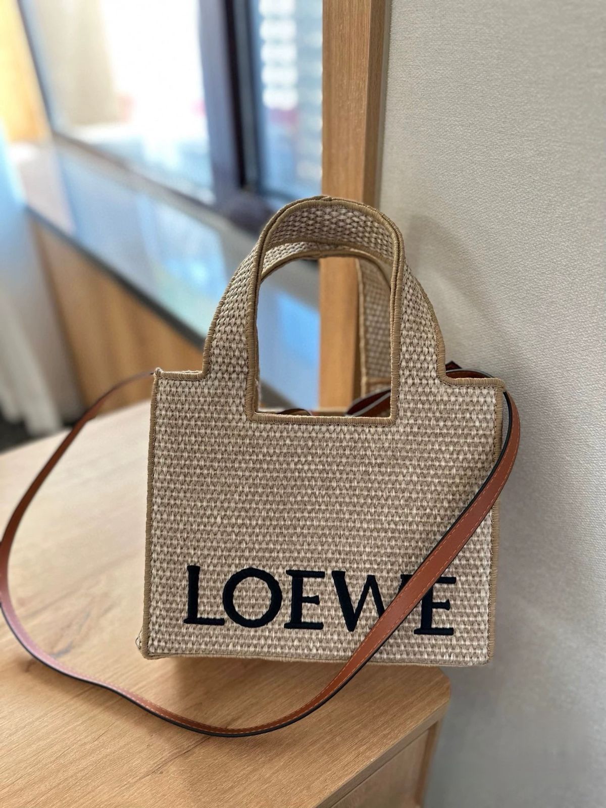 LOEWE ロエベ フォントトートスモール ハンドバッグ - メルカリ