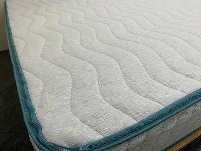 低反発 定価13万
