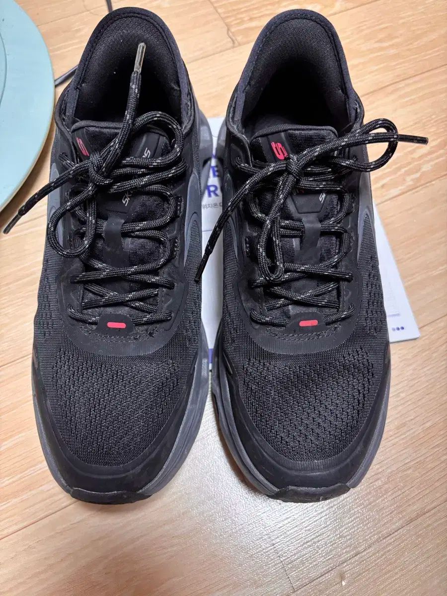 SKECHERS スケッチャーズ 滑る 草原 アルタス スリーピンズ 255
