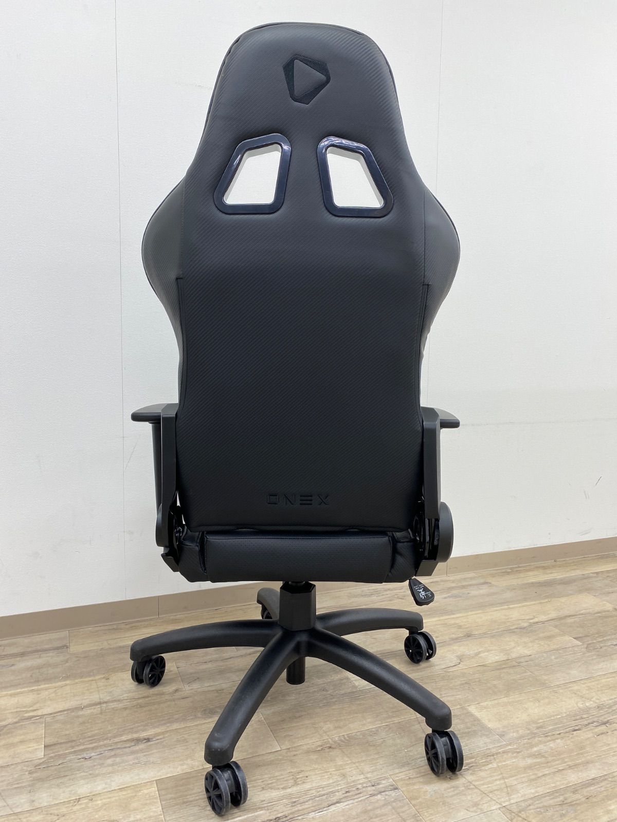 Tribute ゲーミングチェア