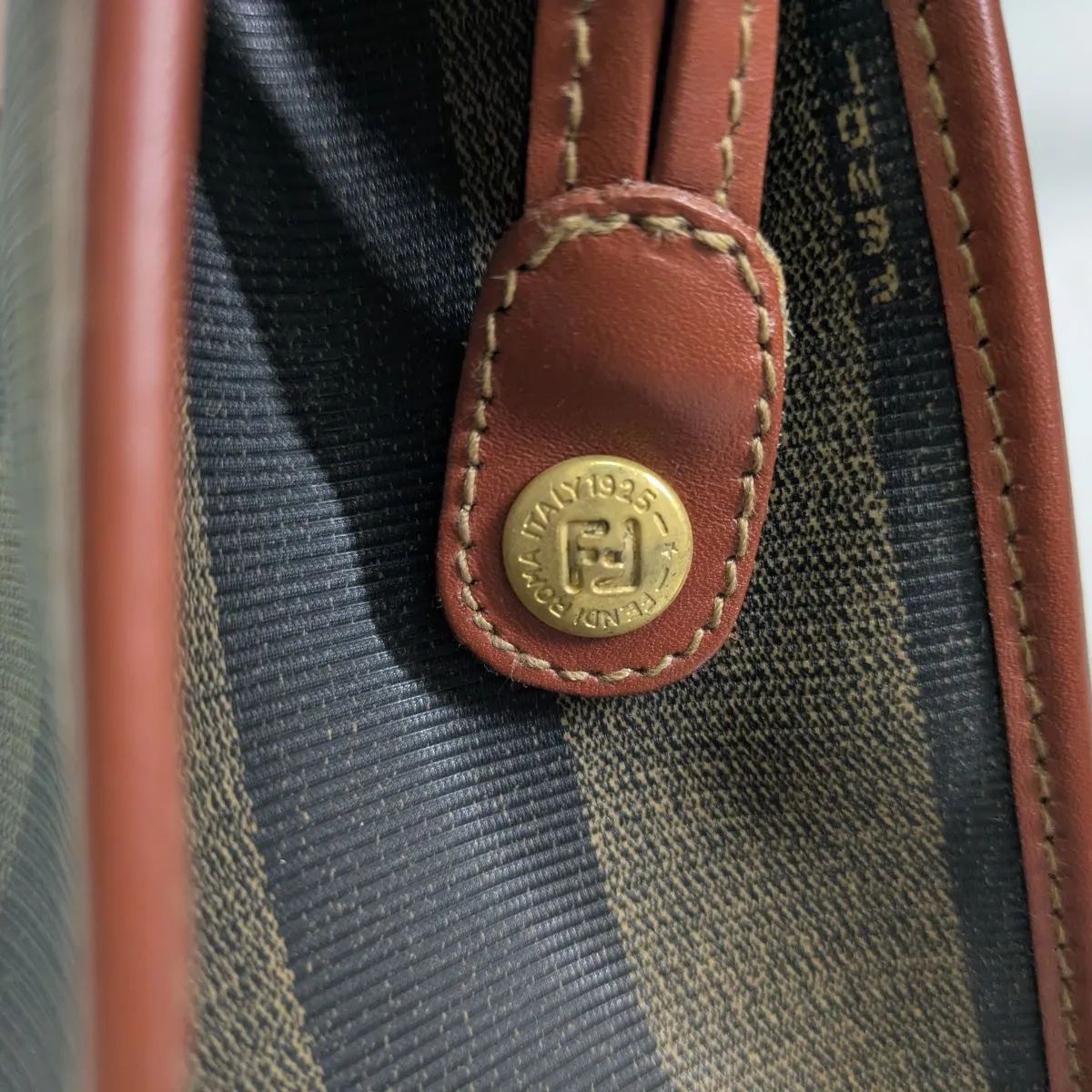 美品 FENDI/フェンディ ペカン柄 クラッチバッグ セカンドバッグ