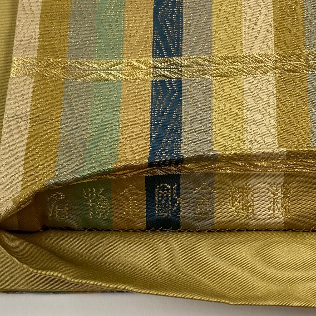 龍村 袋帯 緑 金 袋帯 美品 逸品 龍村晋 落款 名物金剛金経錦 縞 菱 箔 鶯色 全通