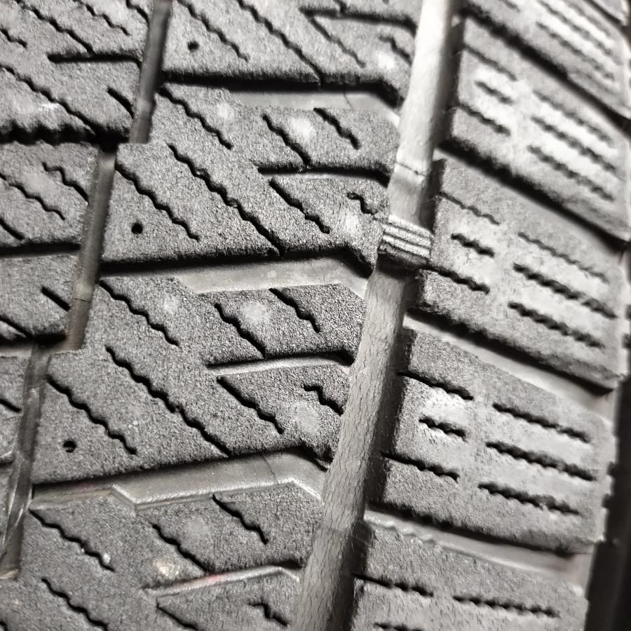 ◇配送先指定あり◇ ＜訳アリ特価！ スタッドレス 4本＞ 215/55R17