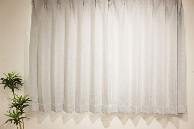 サンゲツ　シンプルオーダーOP3118　幅159cm×丈140cm（総丈）