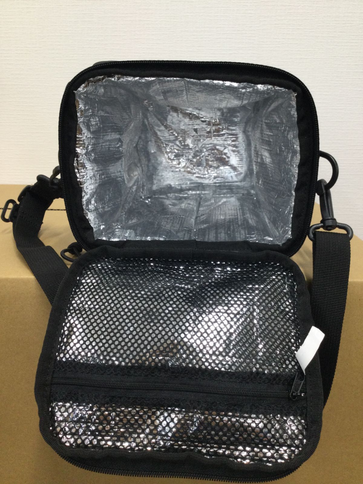 ゴルフィッカーズ　スリクソン　コラボクーラーバッグ golfickers 新品未使用 SRIXON × Golfickers ゴルフィッカーズ クーラー保冷