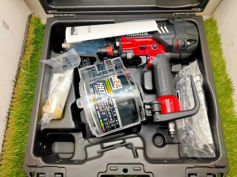 マキタ Makita 90mm高圧釘打ち機 AN937H ♥