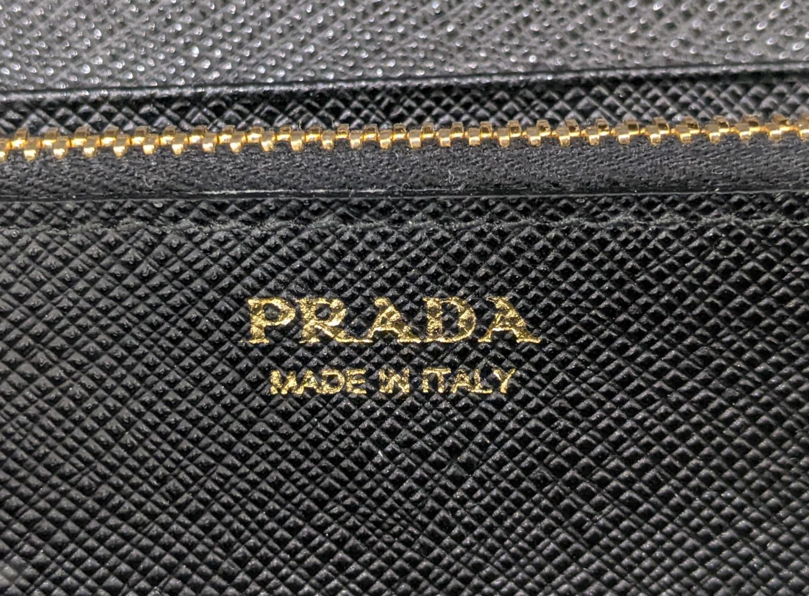 人気の福袋 特別オファー 新品、未使用 PRADA プラダ 長財布 レザー