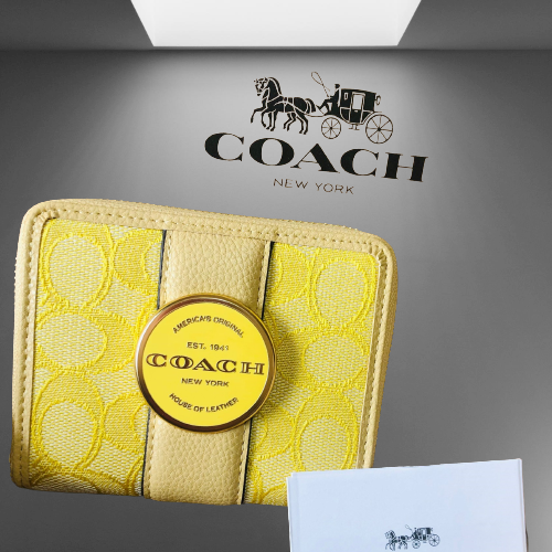 COACH コンパクトファスナー財布 | amandacampospediatra.com.br