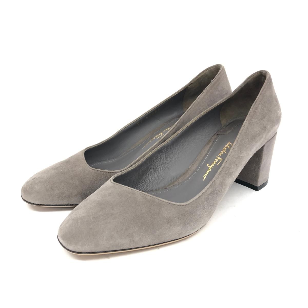Salvatore Ferragamo グレー スエード パンプス Salvatore Ferragamo グレー スエード パンプス