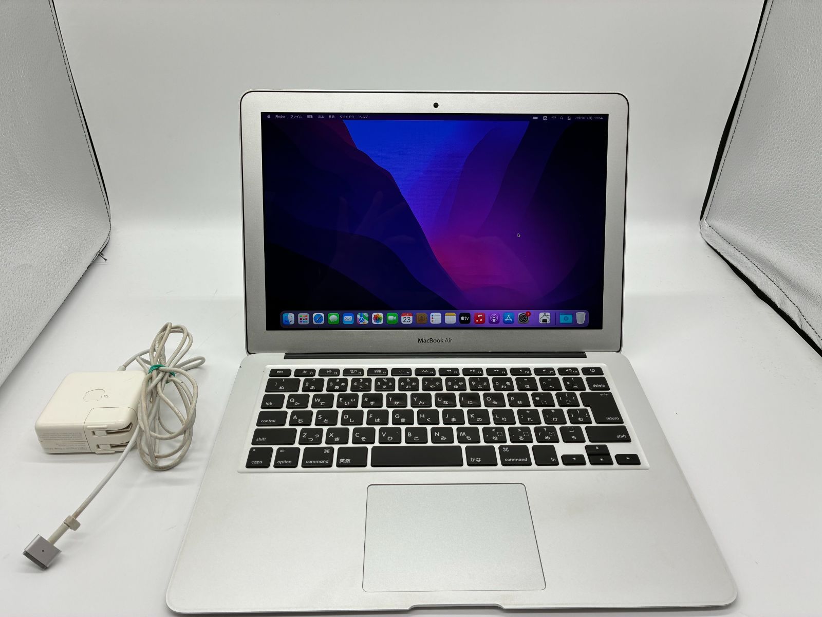 MacBook Air A1466 【ジャンク品: バッテリー劣化】 動作品・バッテリー劣化】MacBook Air A1466 ノートパソコン