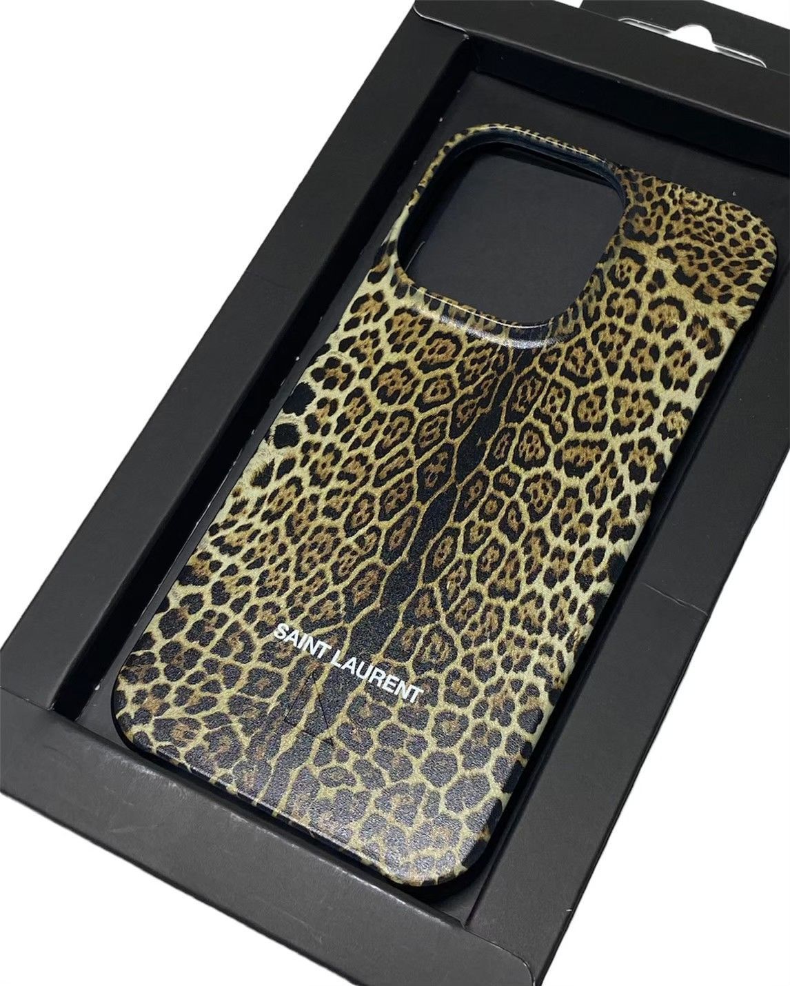 サンローラン　レオパード　豹柄　iPhone13proケース SAINT LAURENT サンローラン AGOOD COMPANYコラボ iphone13pro