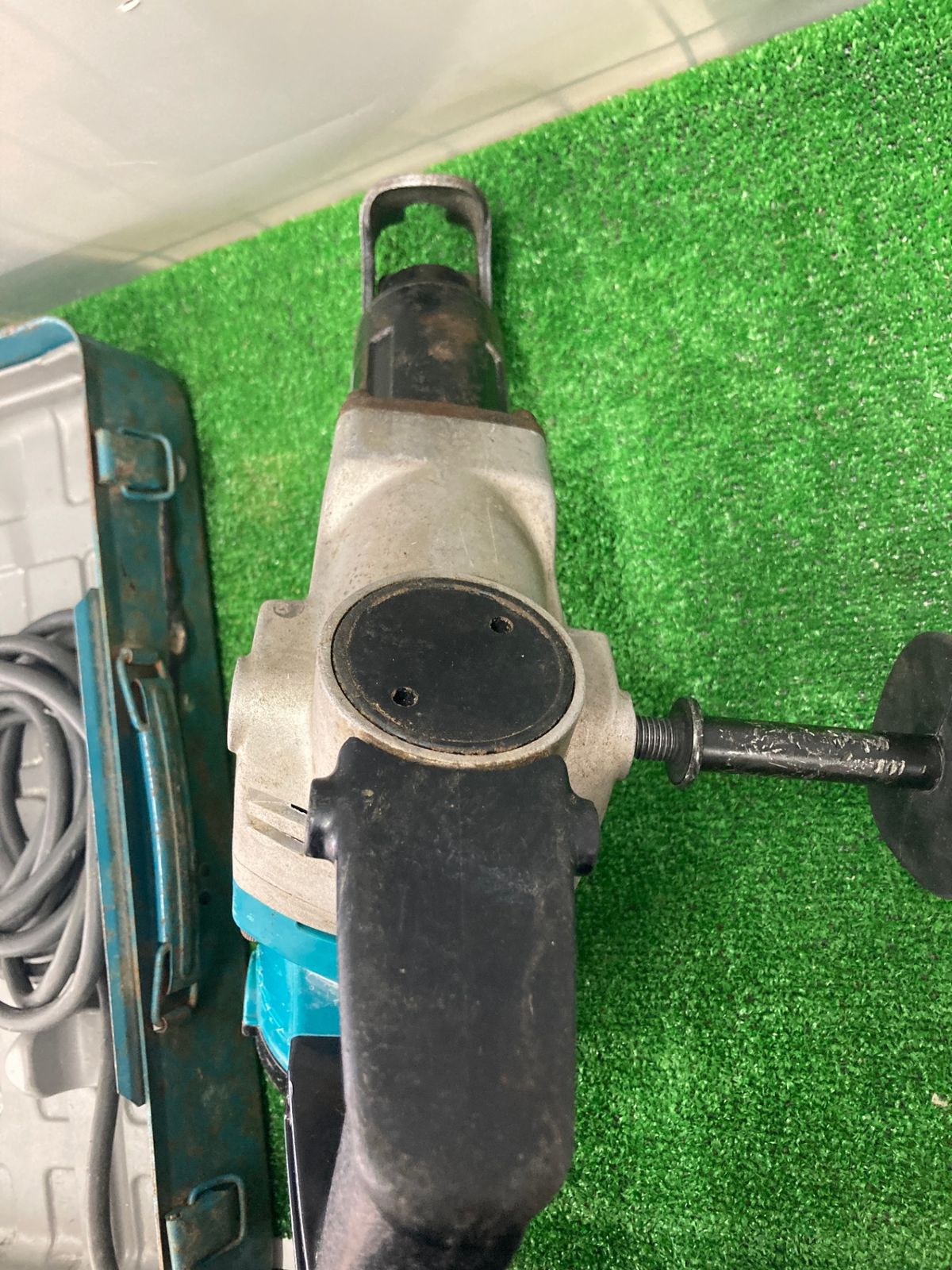 【中古品】【0922】★makita(マキタ) 35㎜ハンマードリル HR3520　ITZ53JO9ZW4G