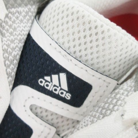 ゴルフシューズ