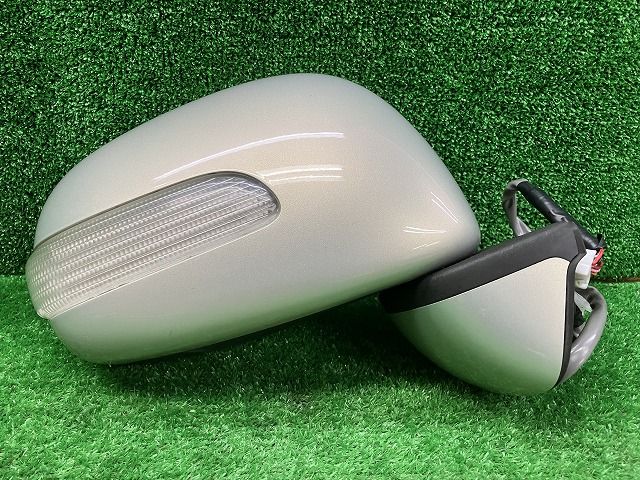 ダイハツ　L550S/L560S　ムーヴラテ　右ドアミラー　カラーT17　9P　250123234