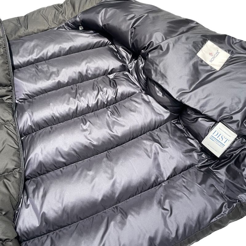 モンクレール MONCLER BARROUDE ショートダウンジャケット 22AW ブラック 表地:ポリエステル100% 裏地:ナイロン100% 詰物: ダウン90% フェザー10% レディース ダウンジャケット - メルカリ