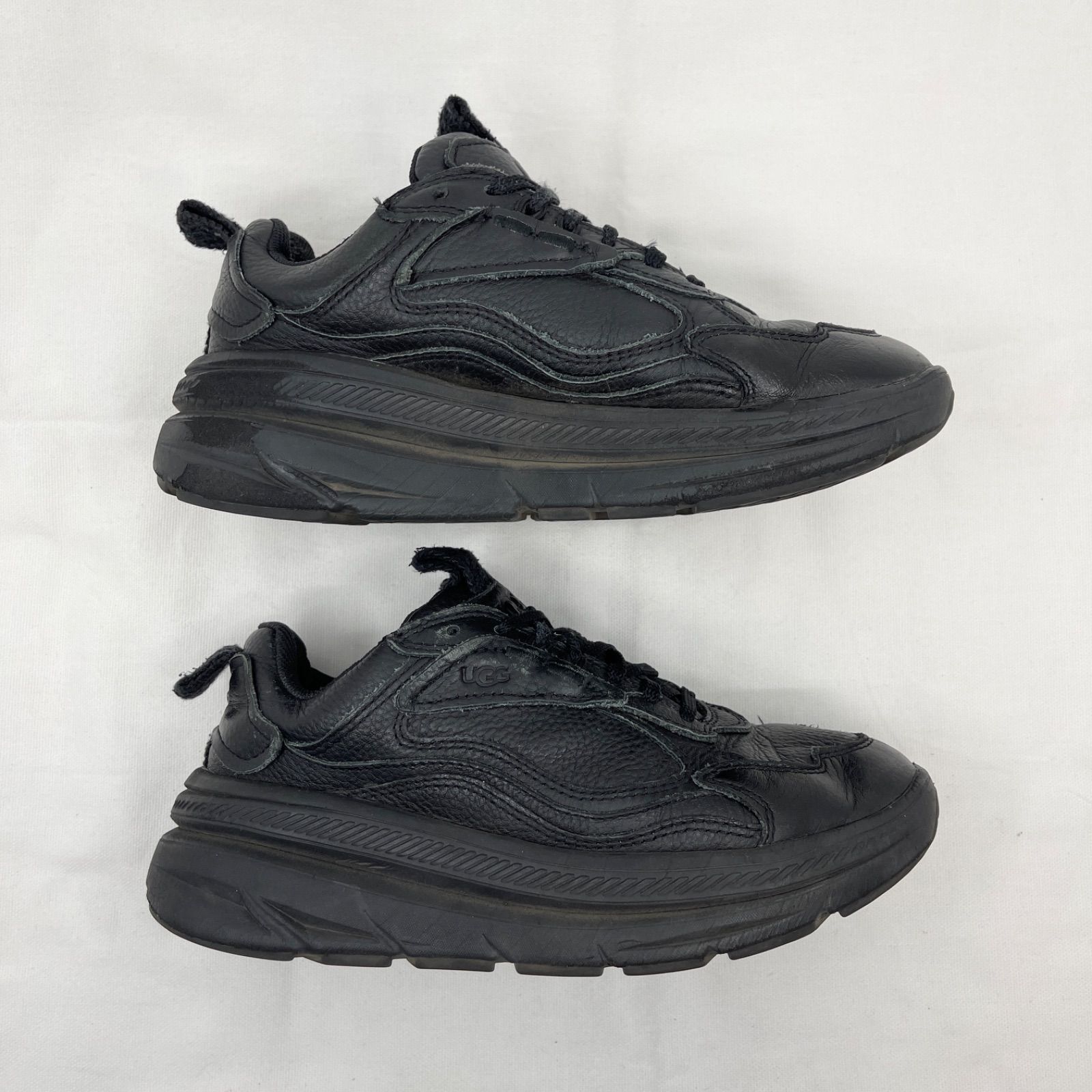 訳あり アグ CA1 ローカットスニーカー 22.5相当 オールブラック