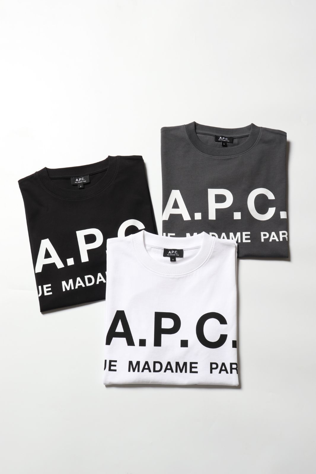 DIFICE【A.P.C. 】別注 オーバーサイズ ロゴプリント Tシャツ A.P.C.