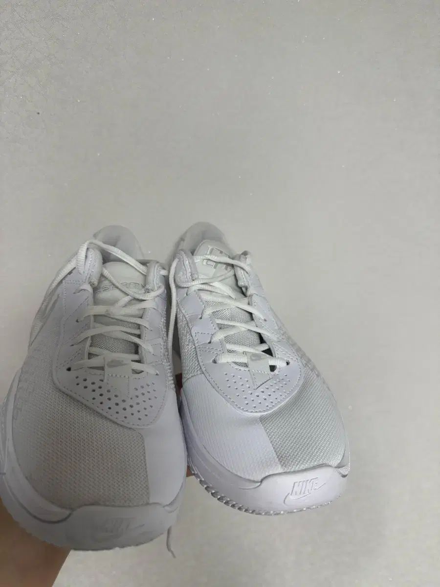 NIKE ナイキ