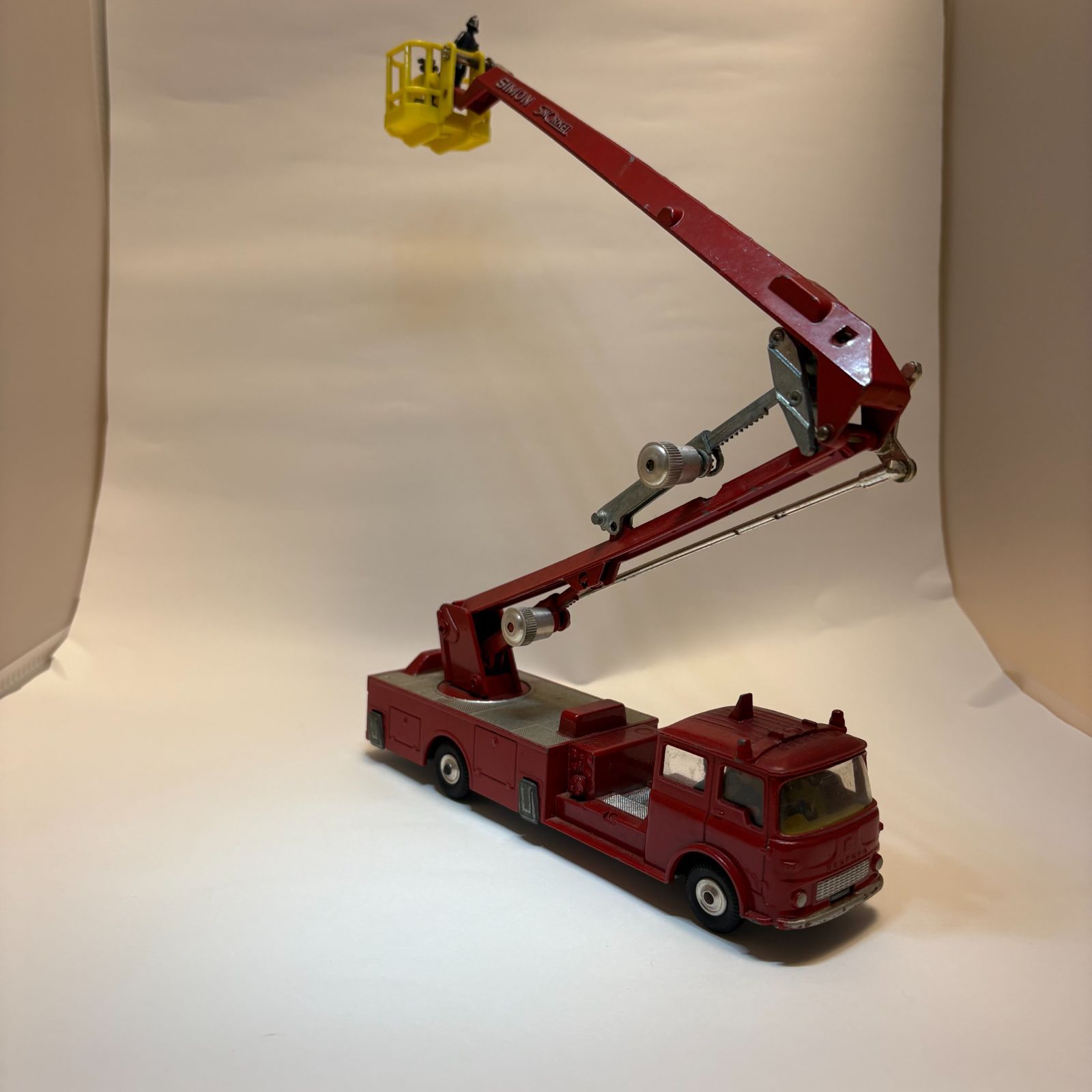 CORGI MAJOR TOYS SIMON SNOKEL 消防車 CORGI MAJOR TOYS SIMON SNOKEL FIRE ENGINE コーギー 消防車