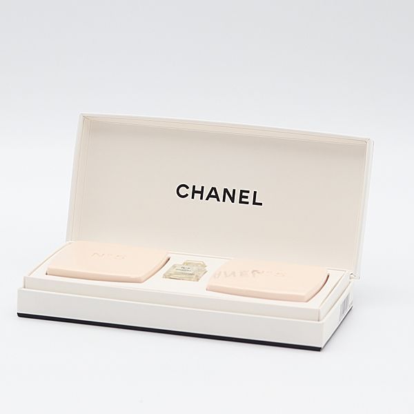！非売品！シャネル　サヴォンセット 箱付き 良品 シャネル No5 サヴォンセット 石鹸2個/香水 ギフト