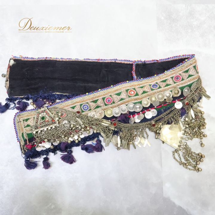 ベリーダンス トライバル 衣装 黒 シルバー系 frederick's 装飾 ベロア