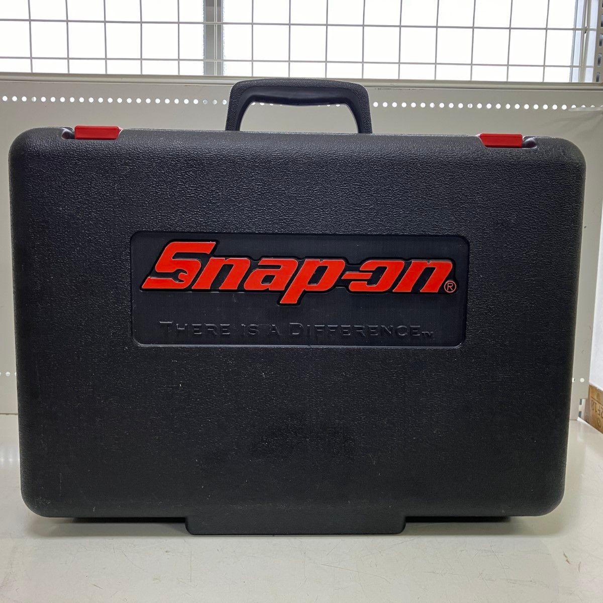 ЗЗSnap-on スナップオン 14.4v インパクトレンチ バッテリーx1 充電器 ケース付 CTJ4450A レッド - メルカリ