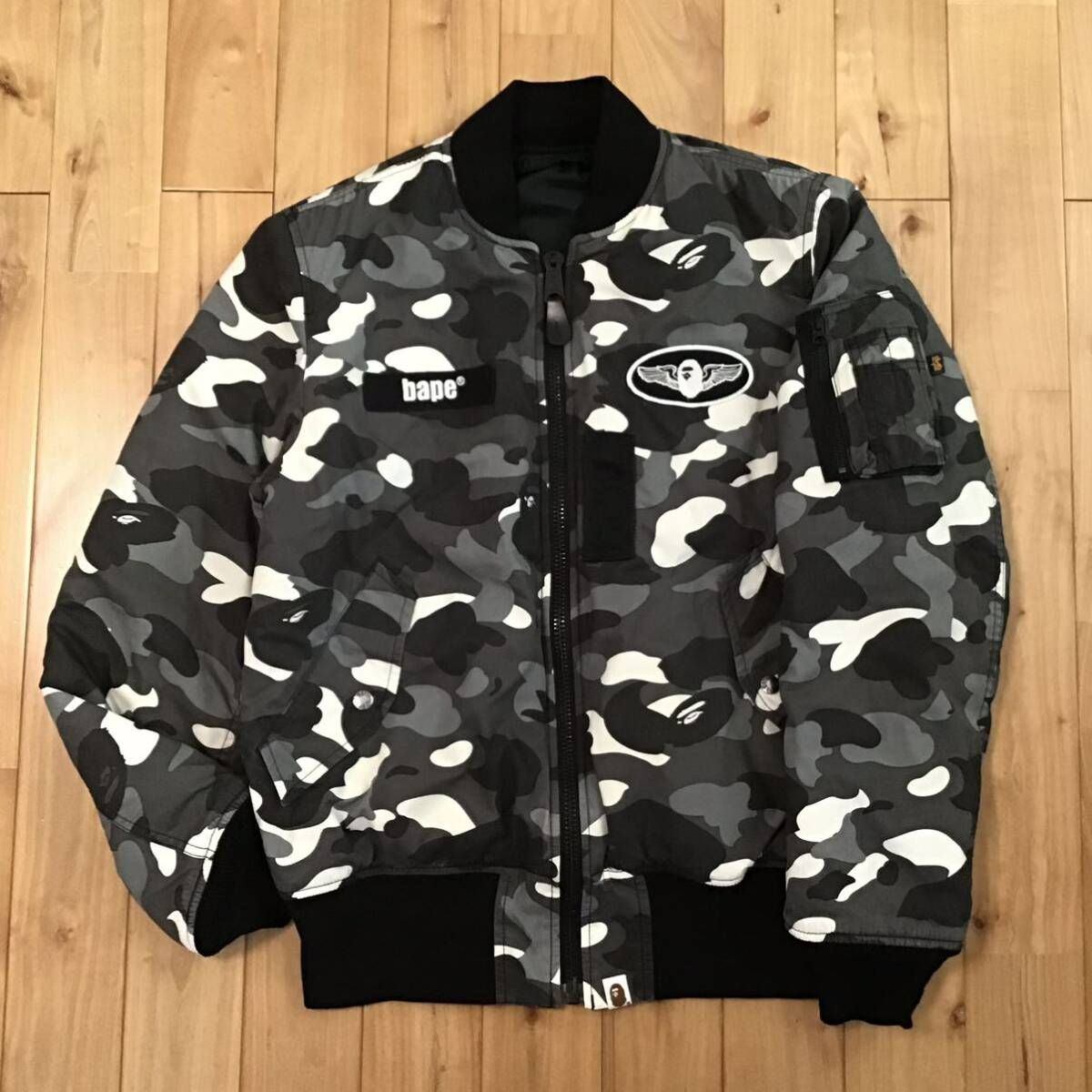 【Aape】MA-1ジャケット リバーシブル 黒/迷彩 Aape】MA-1ジャケット リバーシブル 黒/迷彩