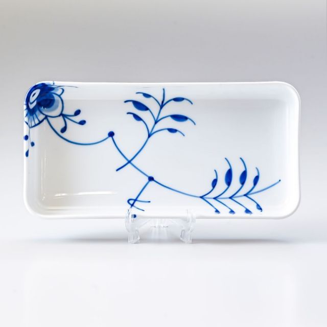 安達知江 ガラス とり オブジェ 人気作家 安達知江 - 作家紹介