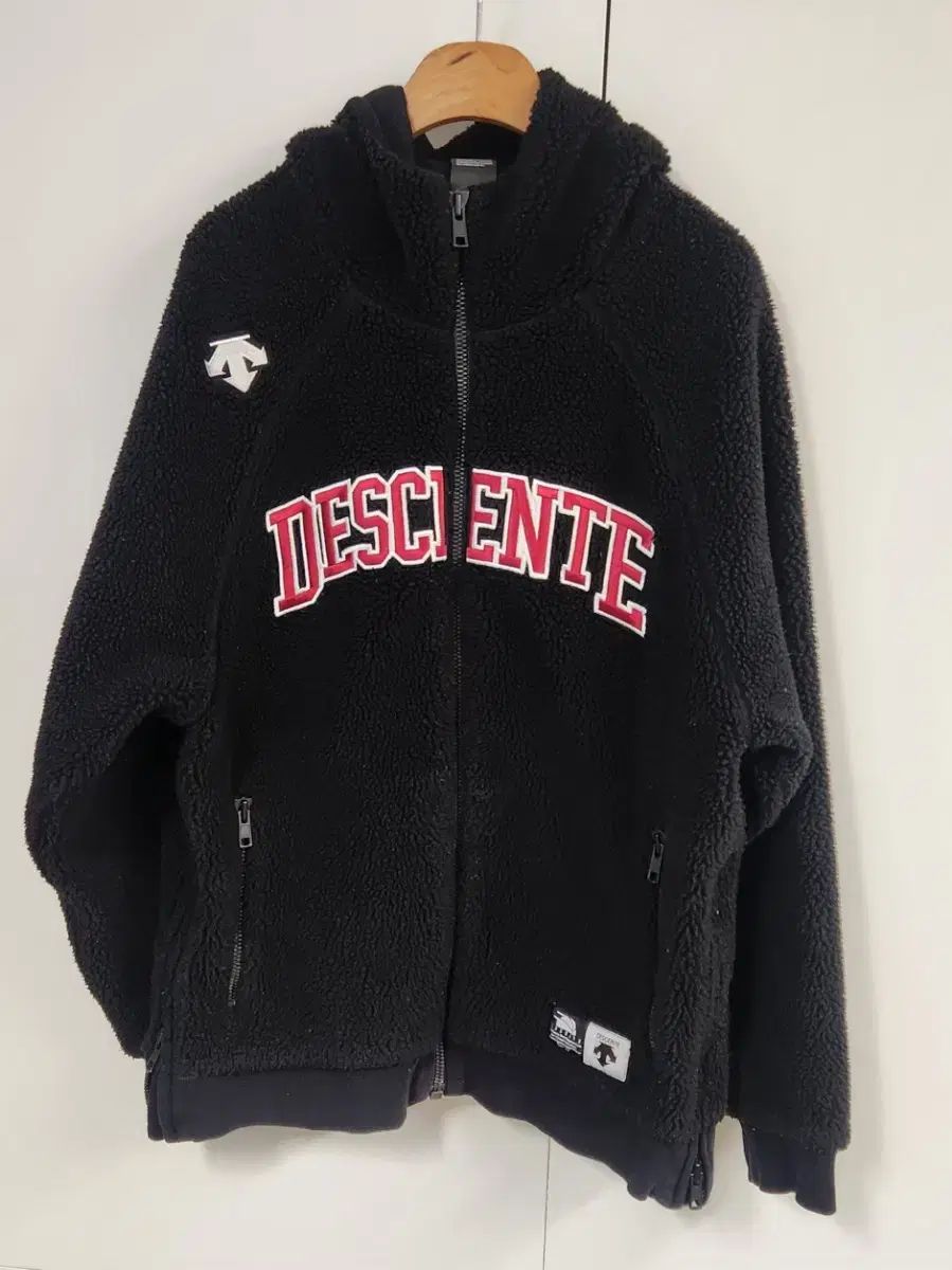 DESCENTE(デサント) ボアジャケット M-限定入荷