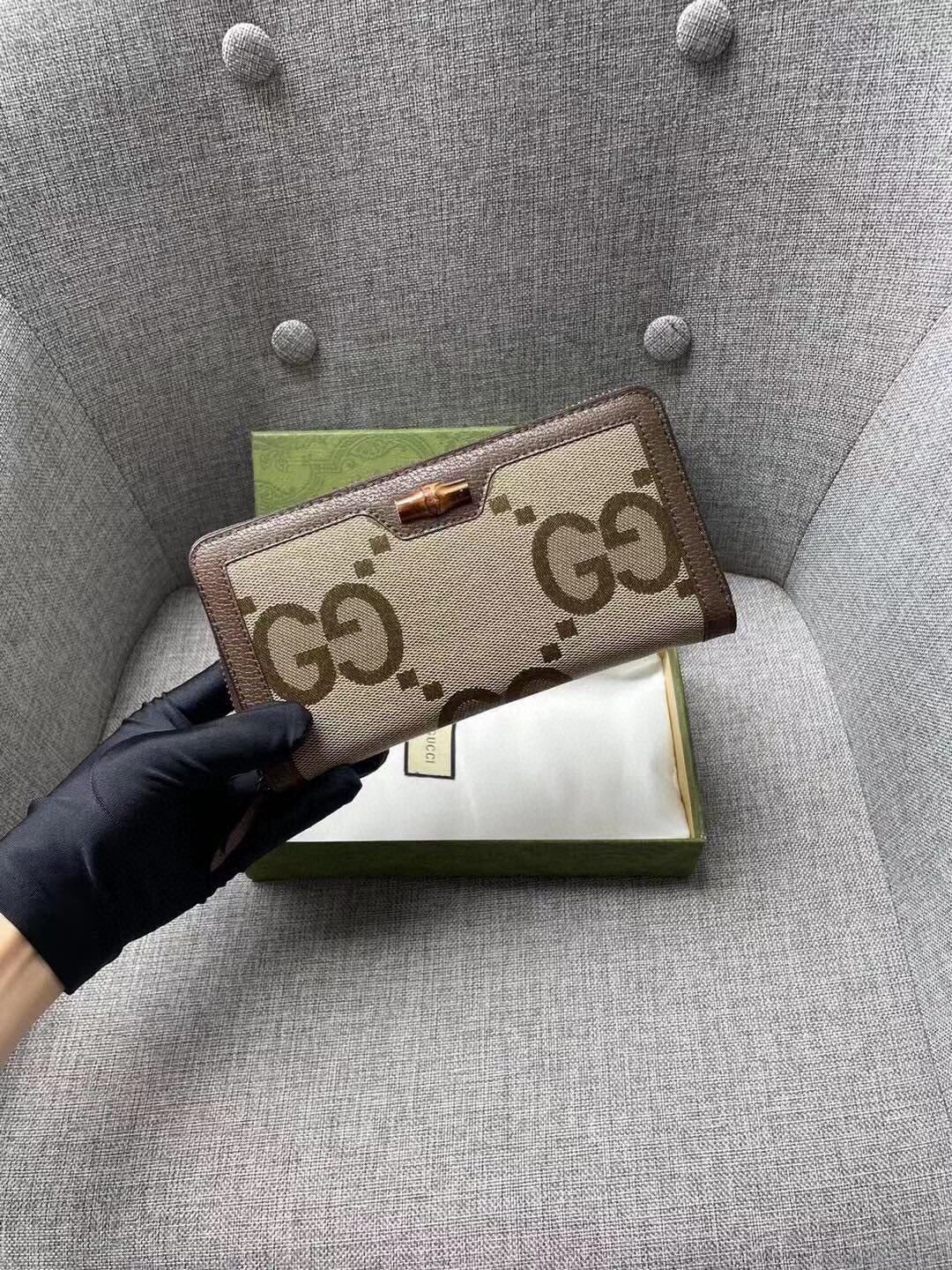 ウォレット