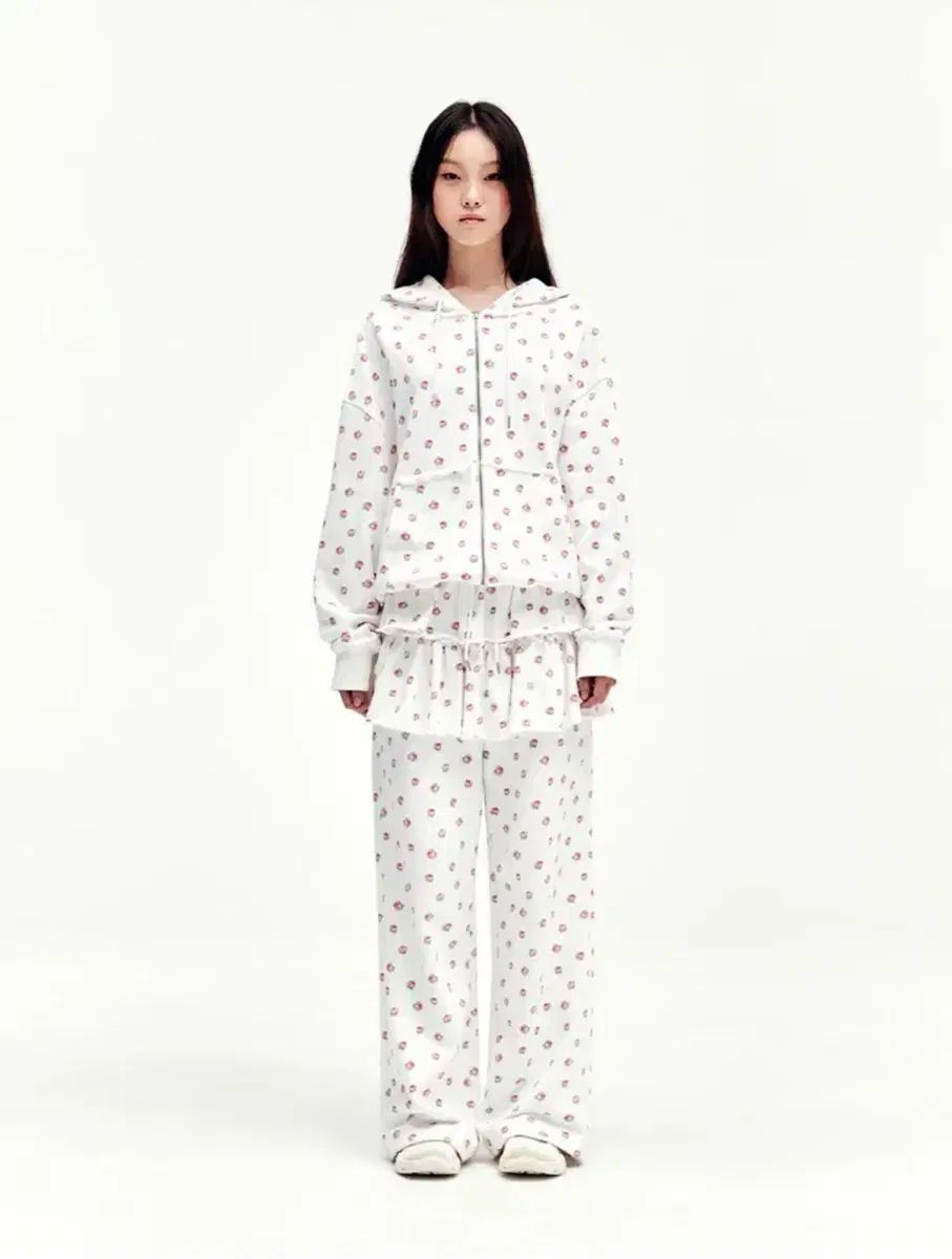 ♥ セットで販売 YOUHEE 花柄 ジップアップパーカー フード付き セット セットアップ