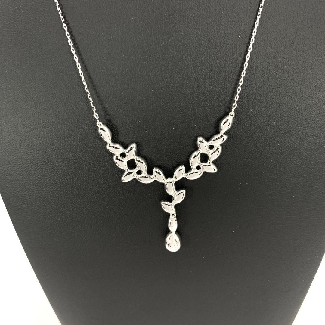 SWAROVSKI スワロフスキー クリスタル ネックレス シルバー
