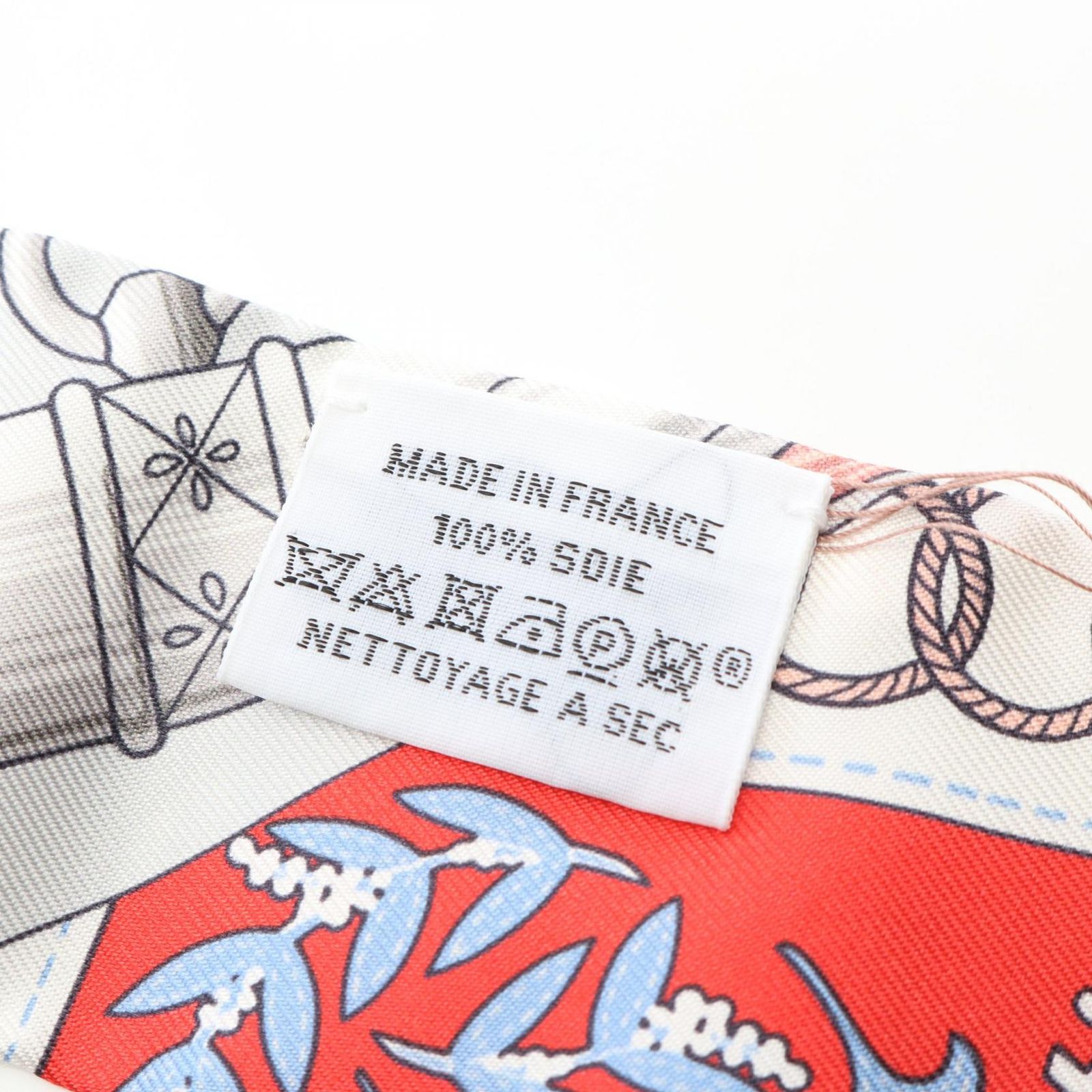 新品未使用 HERMES エCliquetis スカーフ タグ付き エルメススカーフ Hermes カレ90 Cliquetis シルクスカーフ