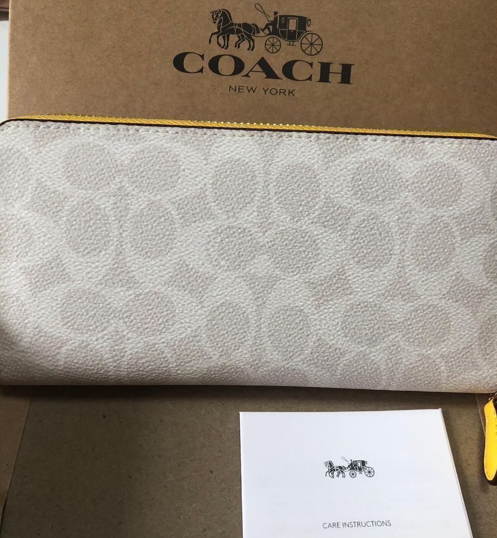 COACH コーチ 新品 ホワイト 長財布 レディース 小物 財布 白 092