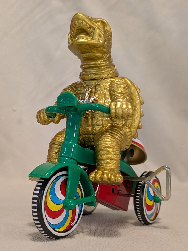 M1号 大怪獣ガメラ 三輪車 金くるみ WF2025冬 - メルカリ