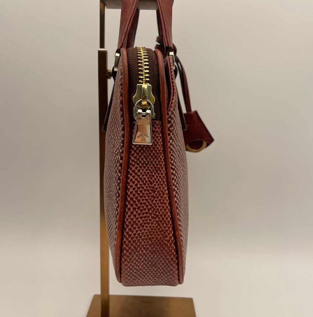 ✨aniary アニアリ スケイルレザー ミニブリーフ✨レッド系 - メルカリ