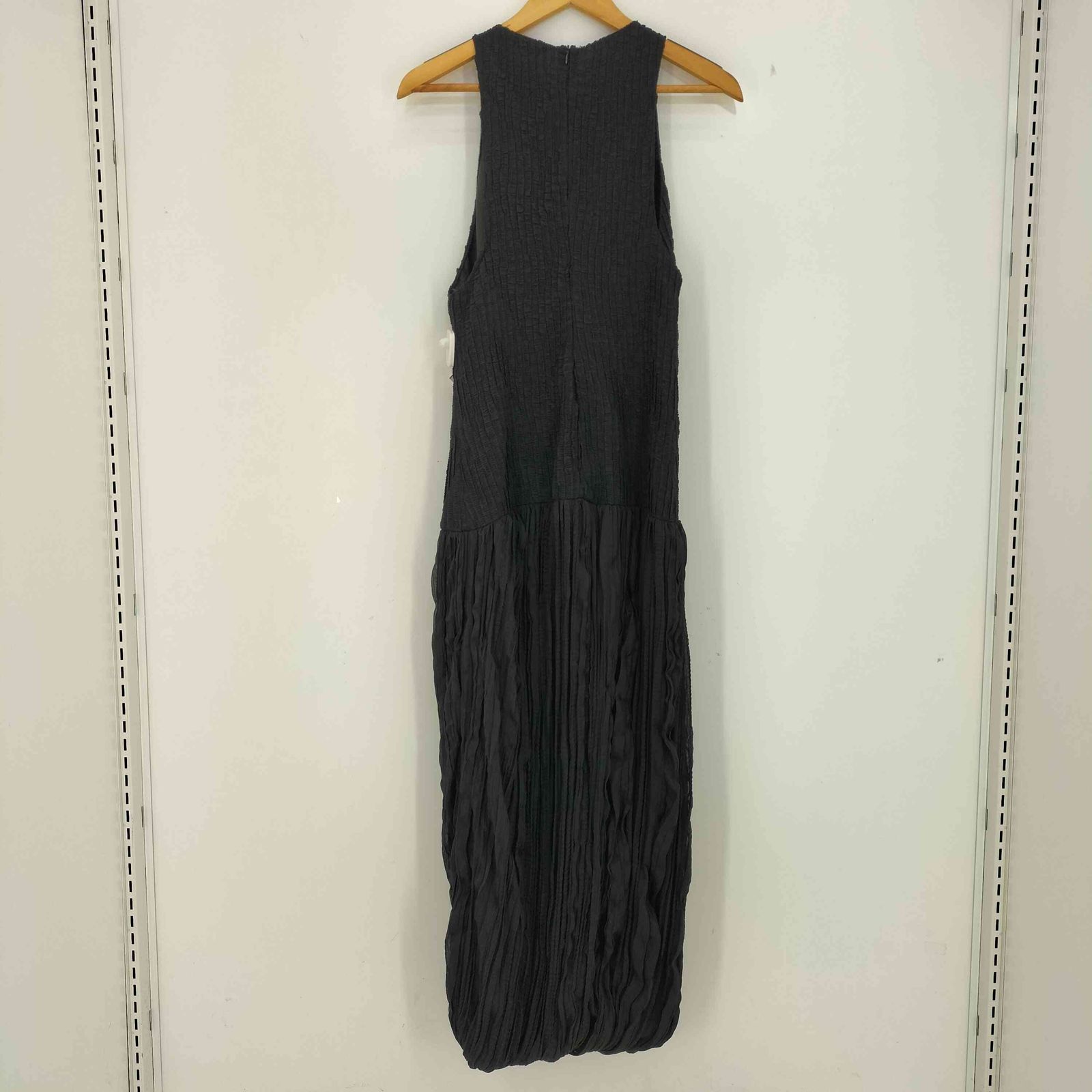 ZARA ZW COLLECTION コントラスト しわ加工ワンピース 3135/274 ZW COLLECTION コントラスト しわ加工ワンピース - ブラック