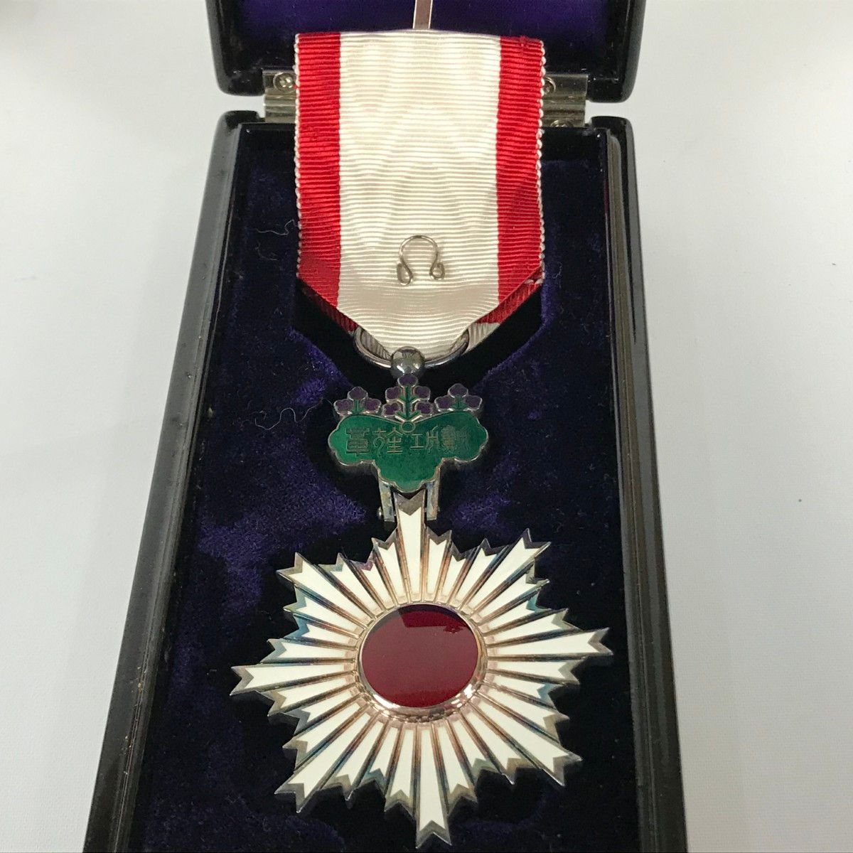 日本勲章～勲六等 単光旭日章・略綬・箱入 ○旧日本軍勲章 ○勲六等単光旭日章 ○勲章 ○