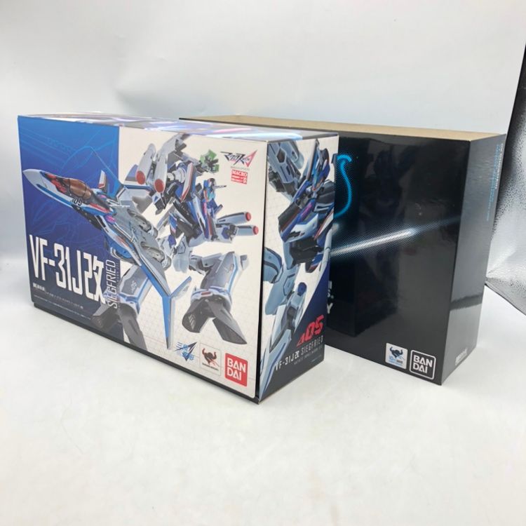 中古】バンダイ DX超合金 VF-31J改 ジークフリード (ハヤテ 中古】バンダイ DX超合金 VF-31J改 ジークフリード (ハヤテ