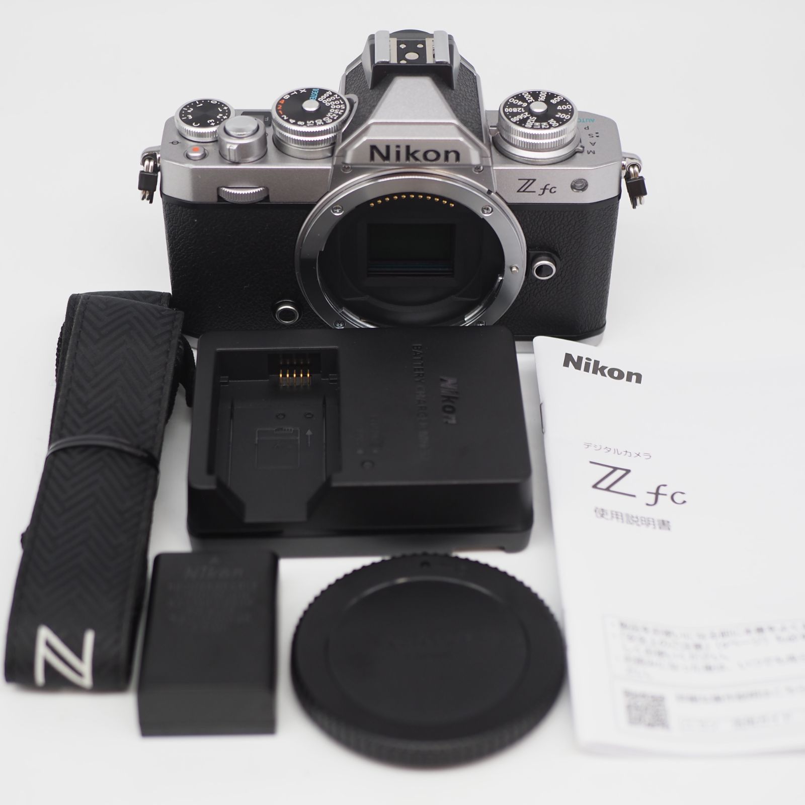 ■726ショット■ Nikon Z fc ボディ シルバー ■ほぼ新品■ □726ショット□ Nikon Z fc ボディ シルバー □ほぼ新品□ - メルカリ
