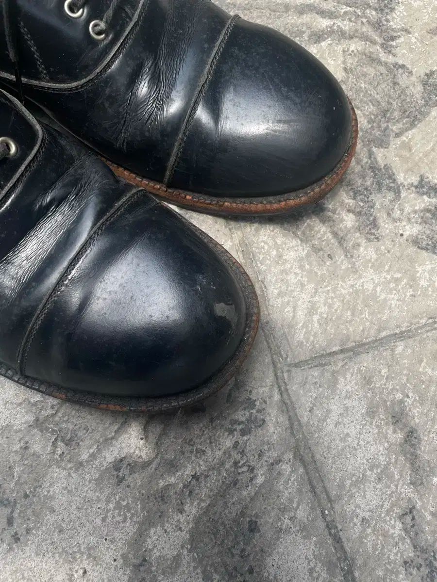 GARCONS
