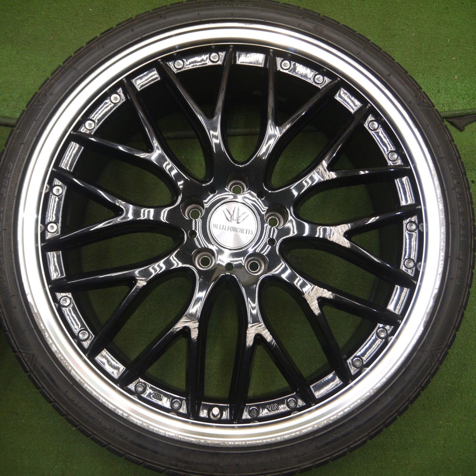 送料無料* 4本価格☆632 LOXARNY MULTI FORCHETTA 225/35R20 
