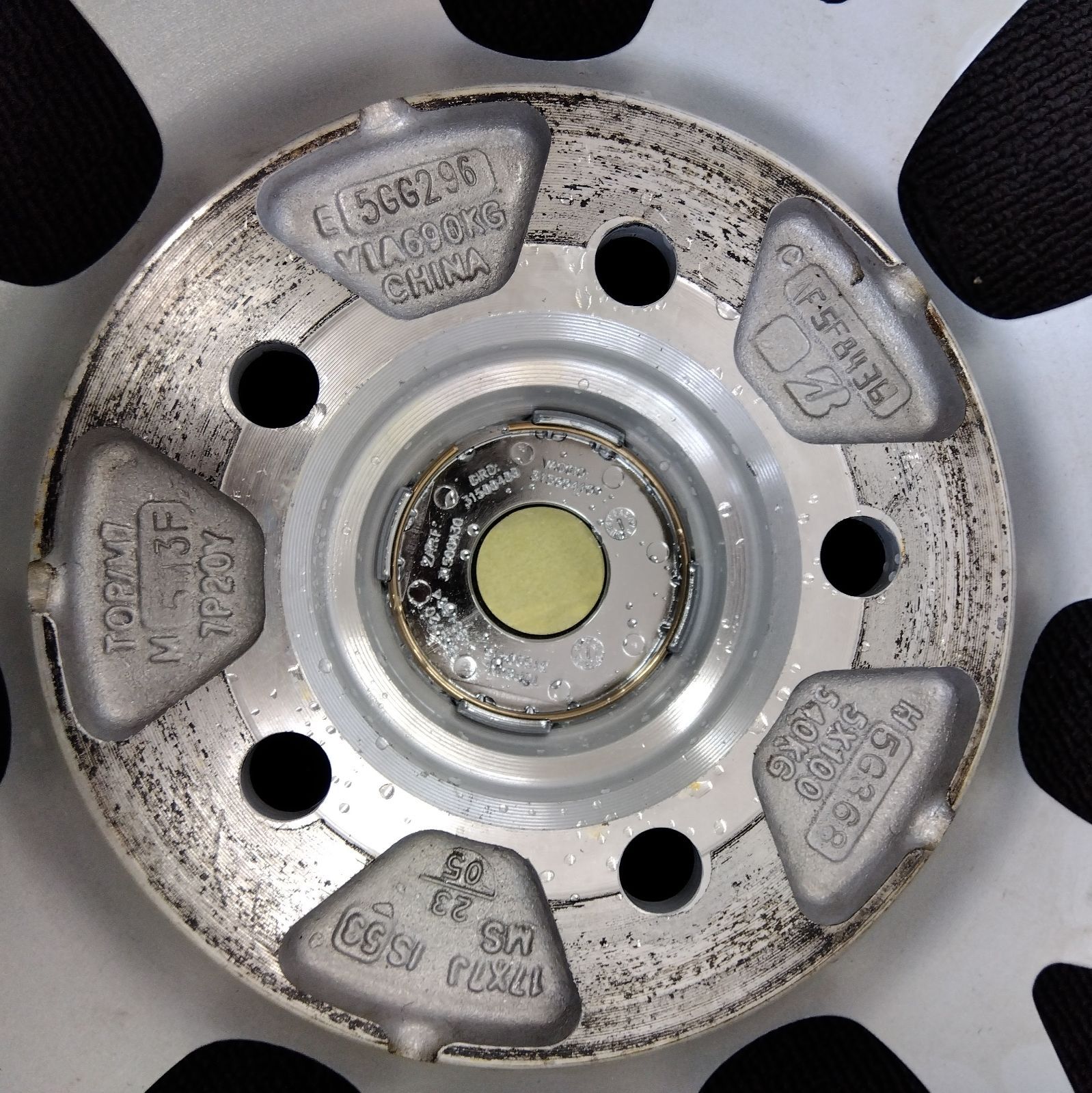 17×7J＋53】【215/45R17】中古美品 タイヤホイールセット 4本セット 
